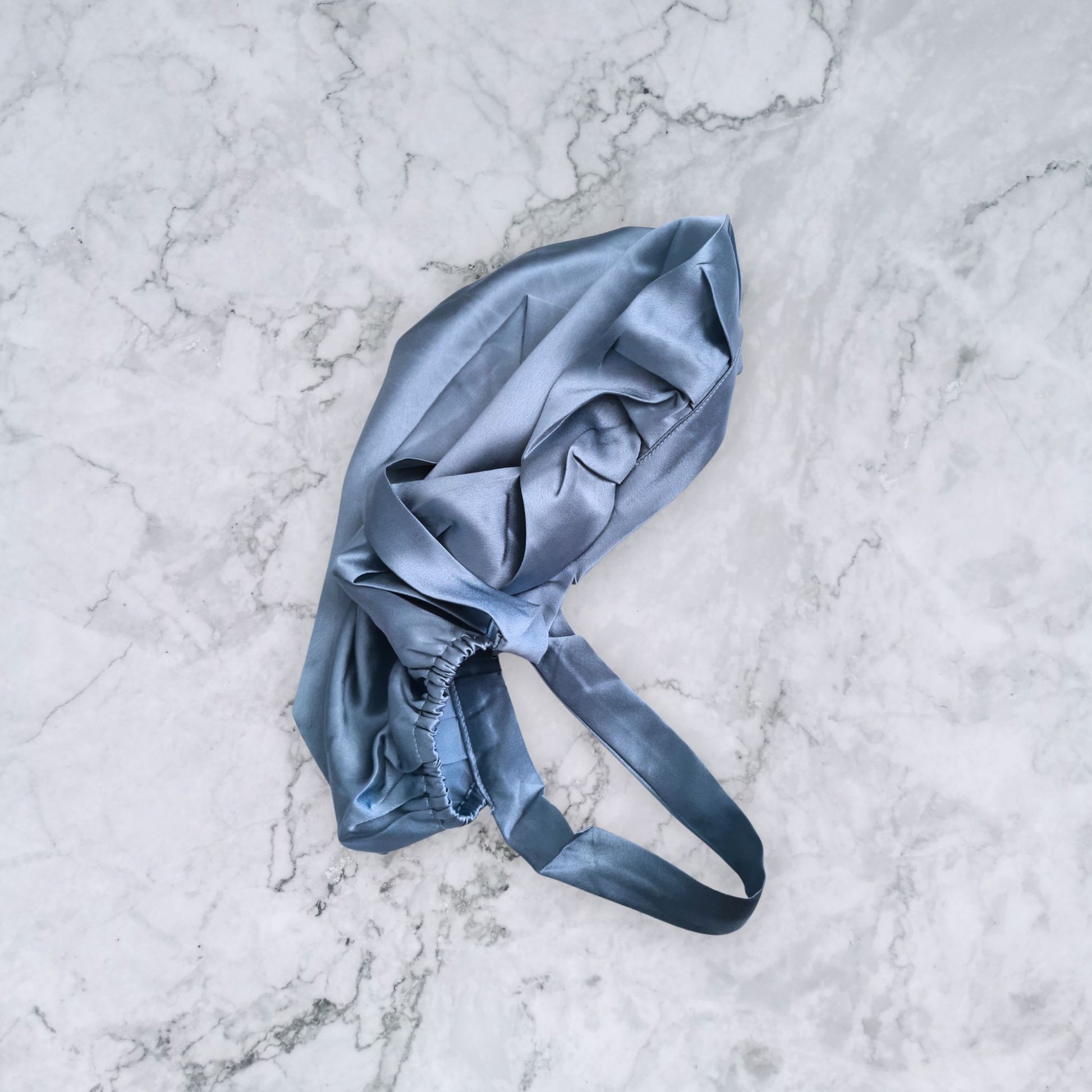 silk bonnet with hair wrap ties - blue grey closure view